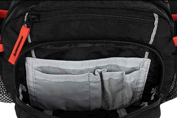 Turistická ledvinka Loap Yonora BA17167-V05G Black/Red 25/26