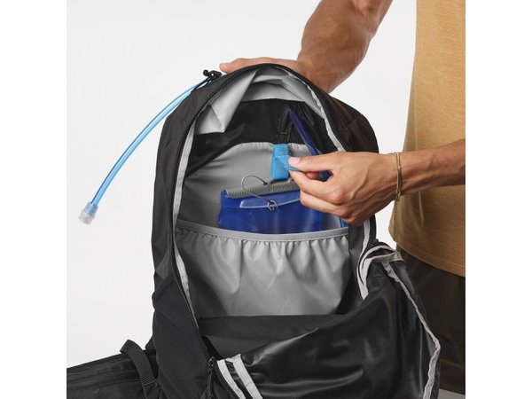 Sportovní Batoh Salomon Trailblazer 10 LC2182900 Black/Alloy 25/26